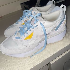 Reebok LX2200 White Brand New Size 6.5